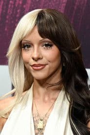 梅兰妮·马丁尼茲